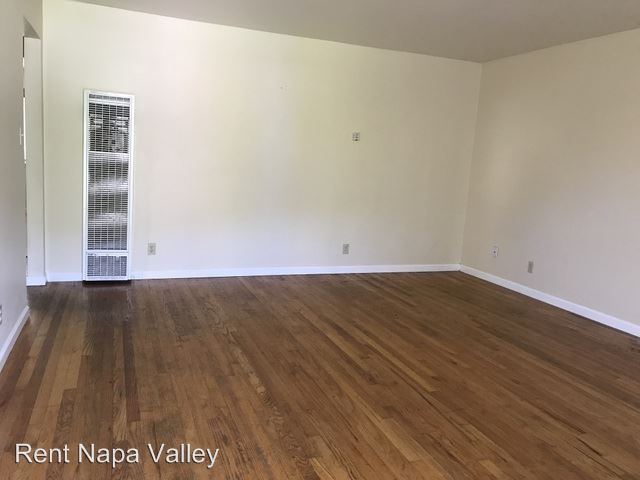 Building Photo - 1 br, 1 bath House - 704 Washington St.