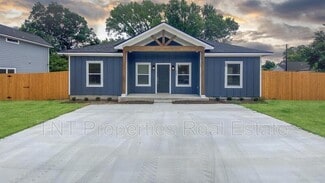 Building Photo - 503 N Logan Ave