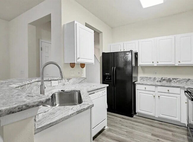Foto del edificio - 113 Olde Towne Way