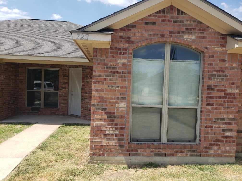 Primary Photo - 712 Sharp St