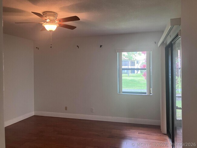 Foto del edificio - 3323 Perimeter Dr