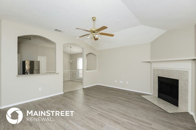 Building Photo - 8645 Fountainview Terrace