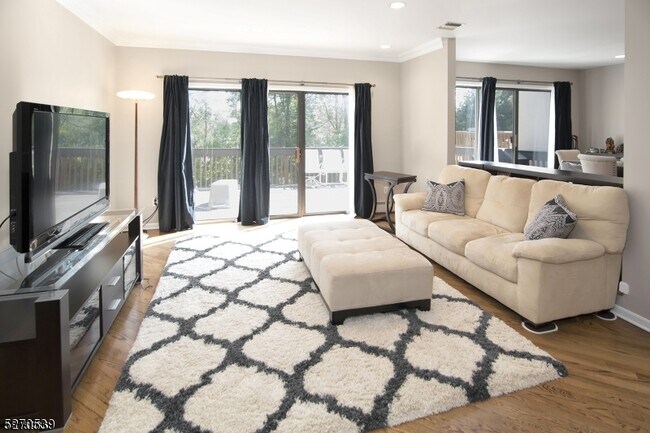 Foto del edificio - 42 Schindler Terrace