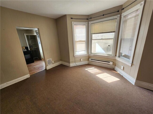 Foto del edificio - 465 Montclair Ave