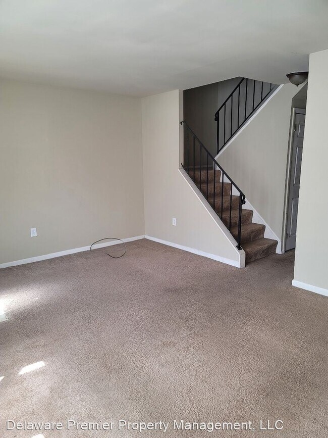 Foto del edificio - 3 br, 1 bath House - 111 Elliot Street