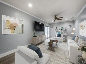 Building Photo - 920 Imperial Dr