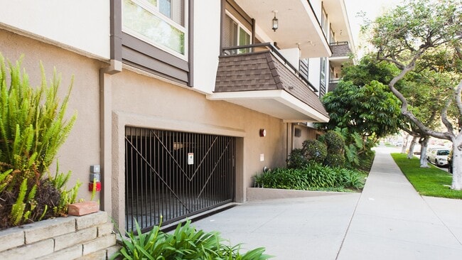 Winbury #104 - Winbury #104 Apartment