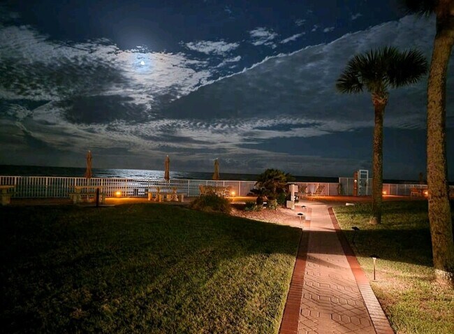 Foto del edificio - 935-126 S Atlantic Ave