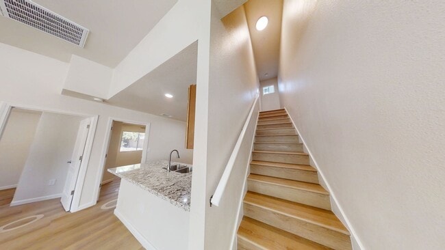 Building Photo - N College Ave