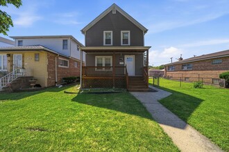 446 Rice Ave
