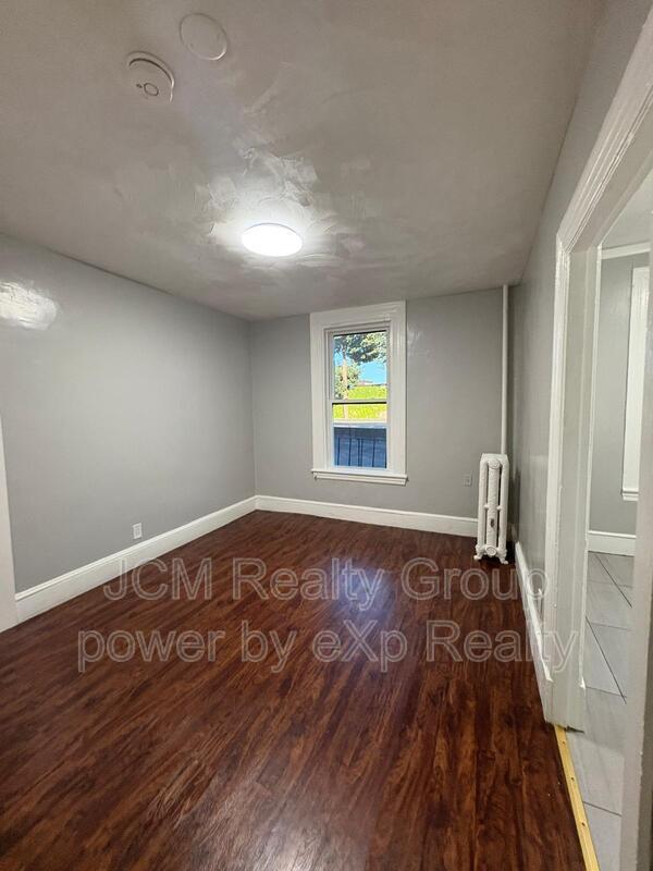 Photo - 64 Hollis St Apartment