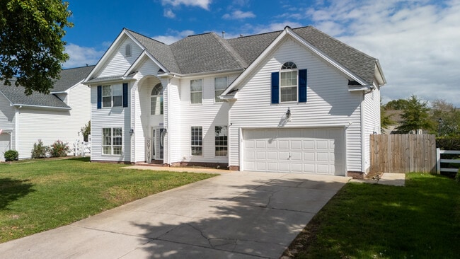 Building Photo - 3221 Barbour Dr