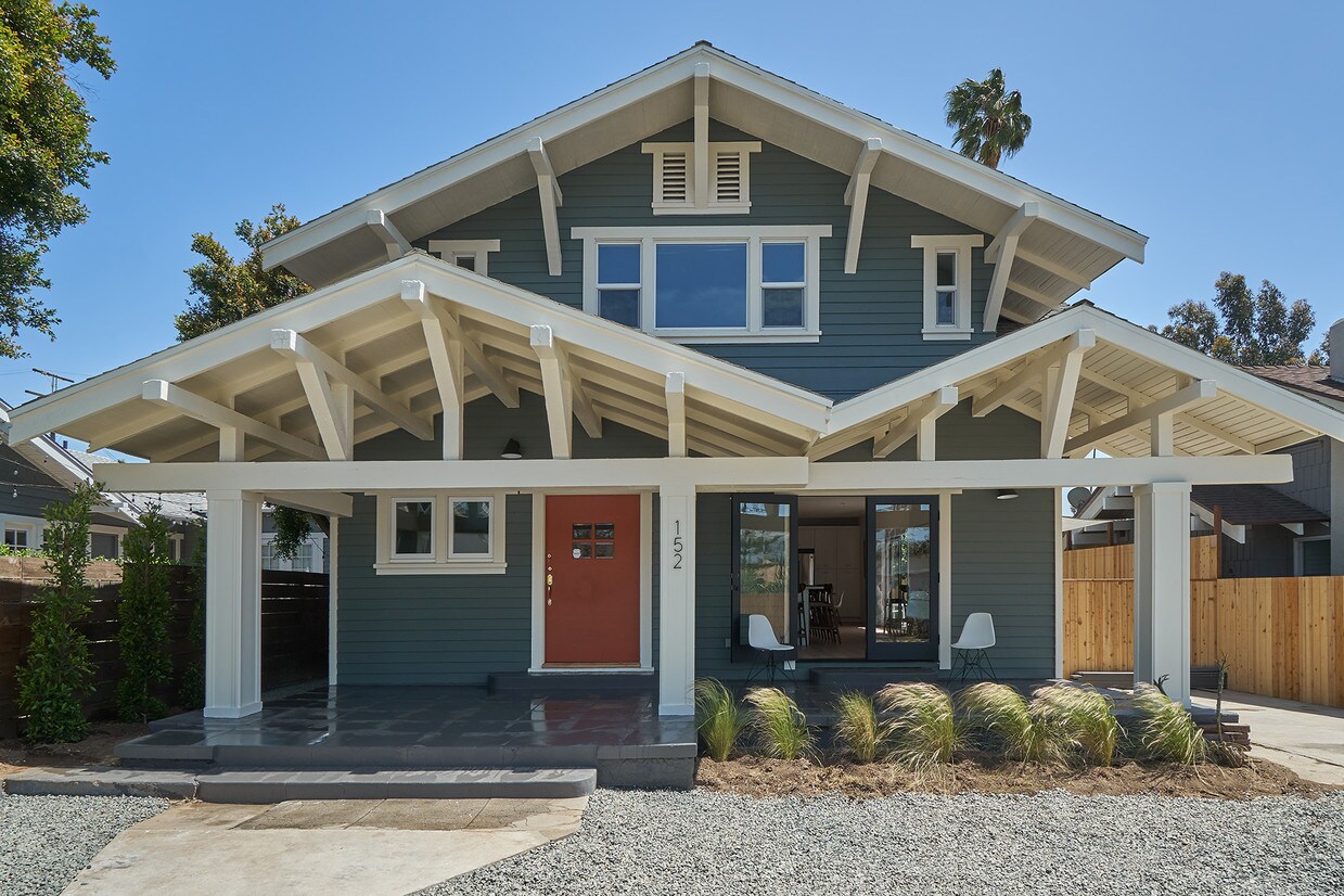 Primary Photo - 152 Serrano Ave