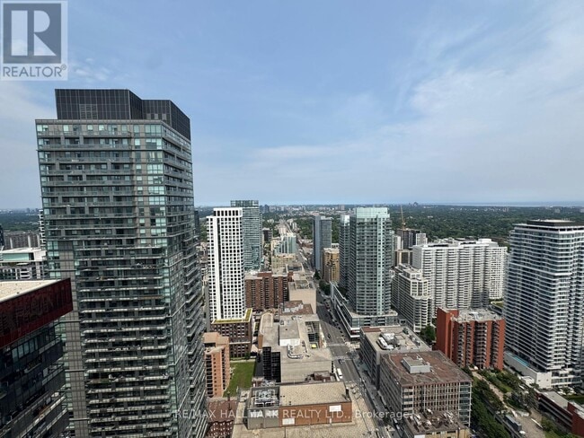 Building Photo - 8 Eglinton Ave E