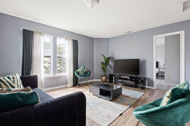 Foto del edificio - 10363 Fairmont Ln