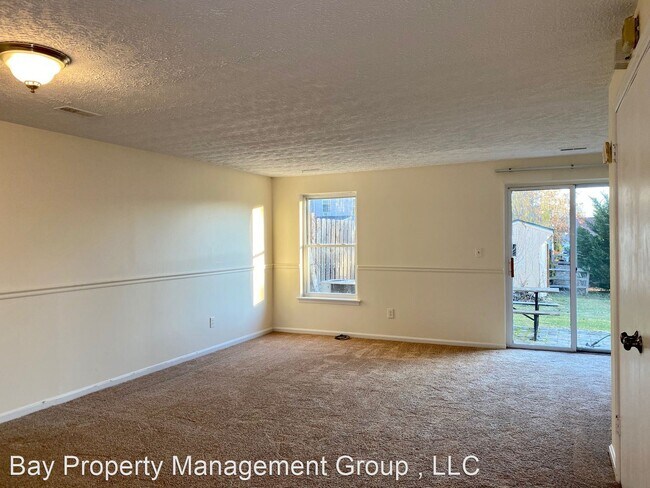 Building Photo - 3 br, 1.5 bath House - 1209 Brice Sq