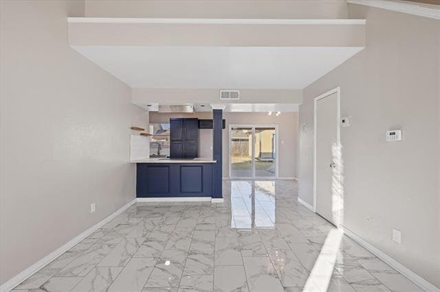 Foto del edificio - 8436 Cloverglen Ln