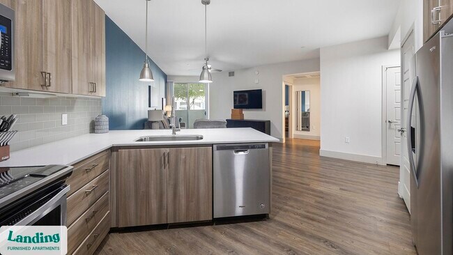 Foto del edificio - 2323 E Highland Ave