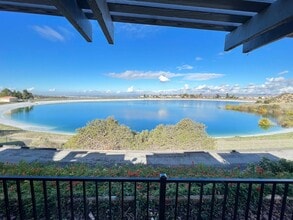 Building Photo - 6943 E Shorecrest Dr
