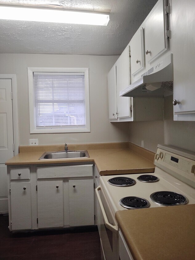 Foto principal - 605 40th Ave N