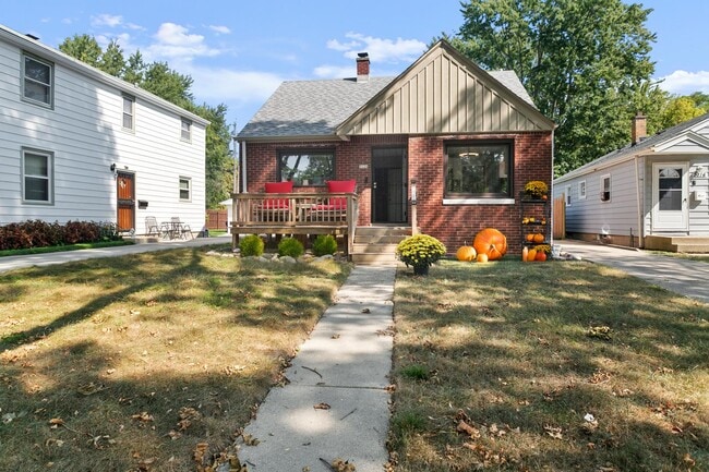 Building Photo - 5124 N 41st St