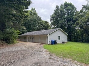 Building Photo - 169 Butterfield Cir