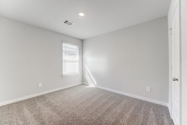 Foto del edificio - 2824 Wingmore Ln