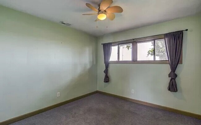 Foto del edificio - 200 Southwind Dr