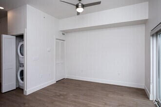 Studio, 1BA - 462 SF - Yellowstone - G at Market
