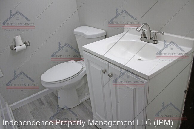 Building Photo - 4 br, 1 bath House - 161 Illinois Ave.