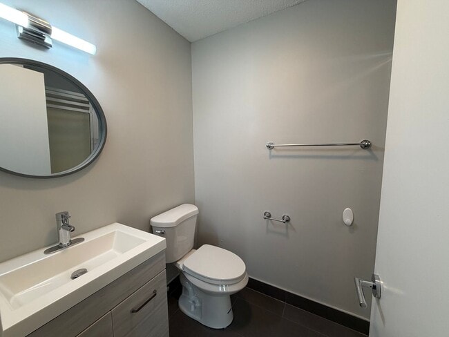 Interior Photo - Avon Woods Apartments