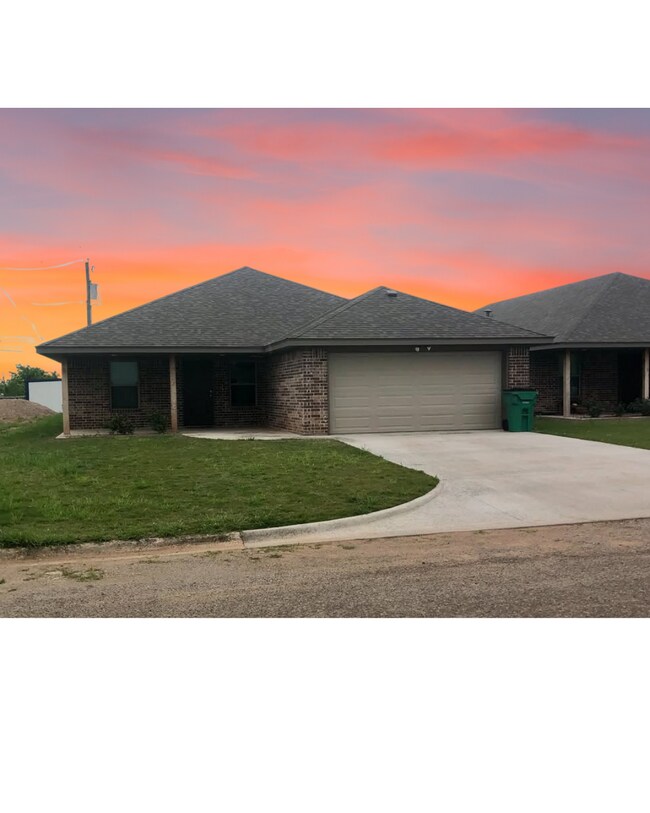 Foto del edificio - 410 E China St