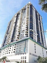 Building Photo - 1 Beach Dr SE
