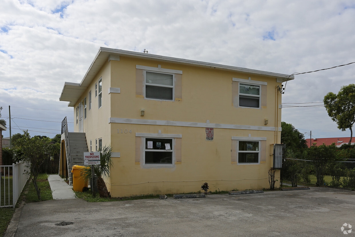 Foto principal - 1104 19 St