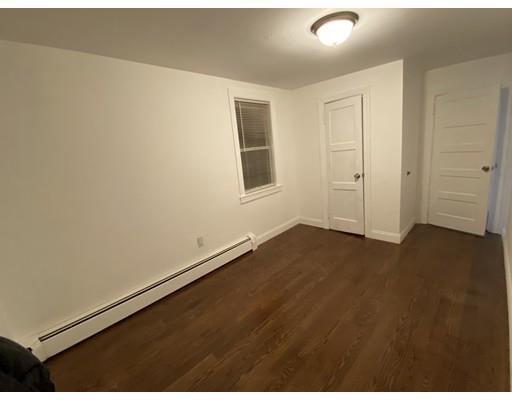 Building Photo - 20 Moulton St