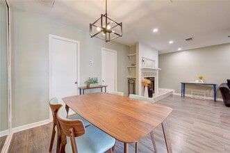Building Photo - 2379 Briarwest Blvd