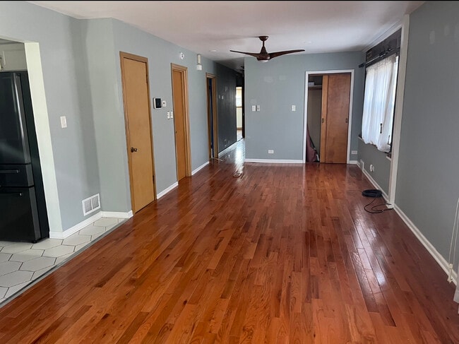 Building Photo - 8900 S Merrill Ave