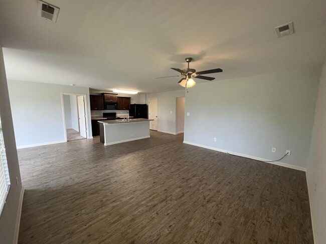 Building Photo - 107 Natalie Jane Dr