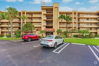 Building Photo - 2255 Lindell Blvd