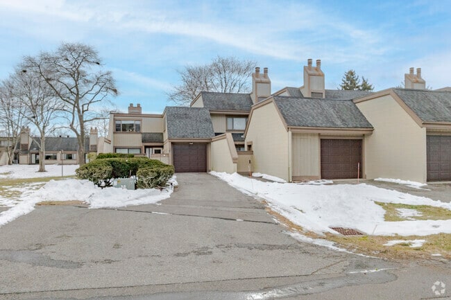 Heritage Sound Condominiums