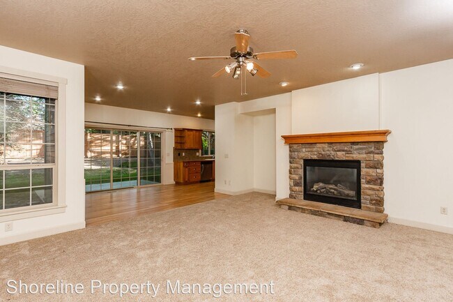 Foto del edificio - 3 br, 3 bath House - 961 E Thunderbird Ct.