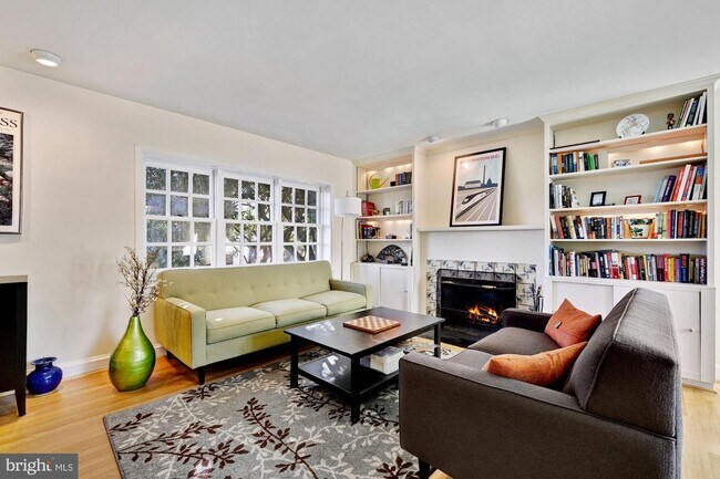 Foto del edificio - 6618 31st St NW