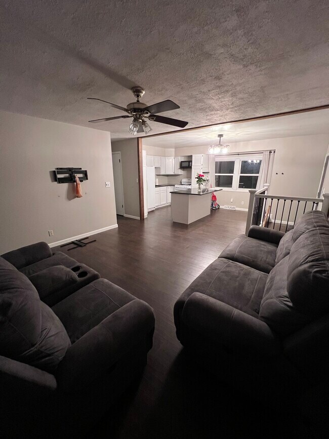 Building Photo - 4686 Cheshire Pl