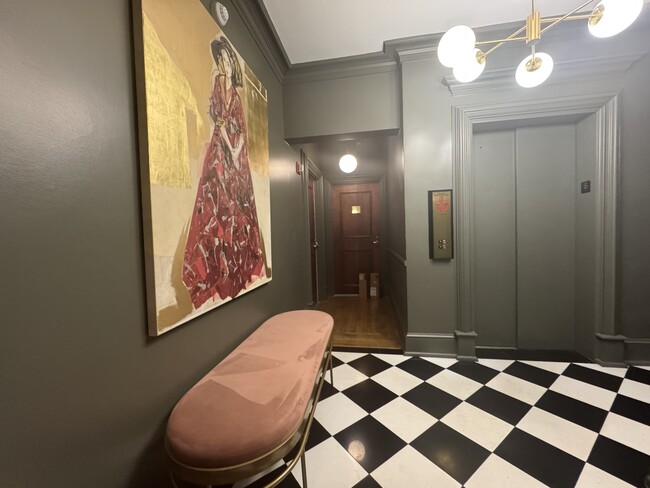 Building Photo - 30 5th St NE