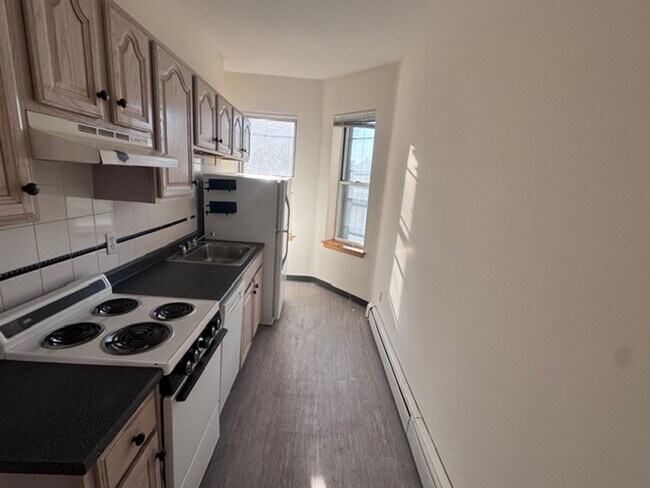 Foto del edificio - 206 Chestnut Hill Ave