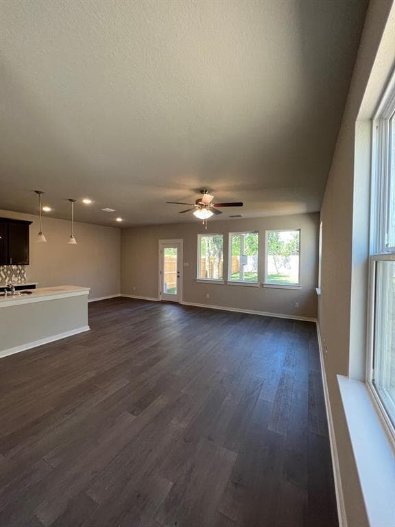 Building Photo - 1601 Fenton Hl Dr