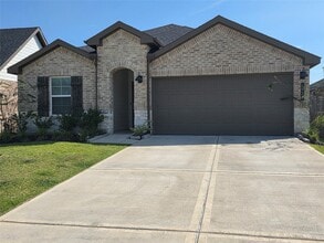 Building Photo - 4923 Edgewood Dr