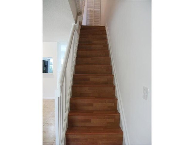 Building Photo - 6752 Sienna Club Dr