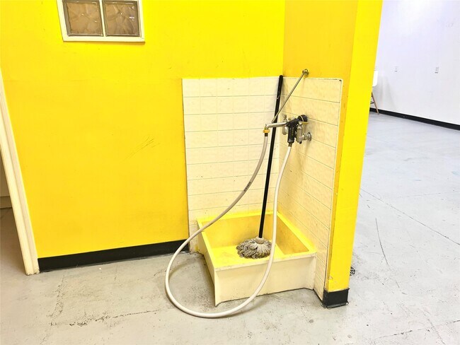 Foto del edificio - 1310 Nance St