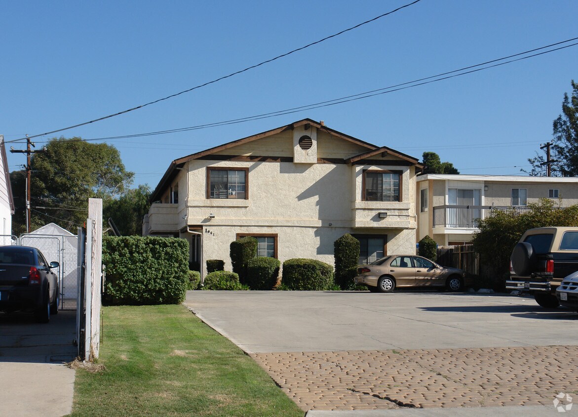 Primary Photo - 1061 Del Mar Ave